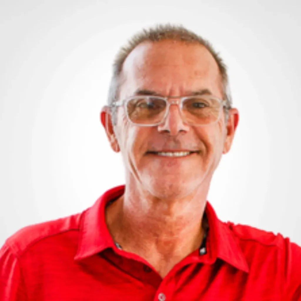 Chris Vallee headshot