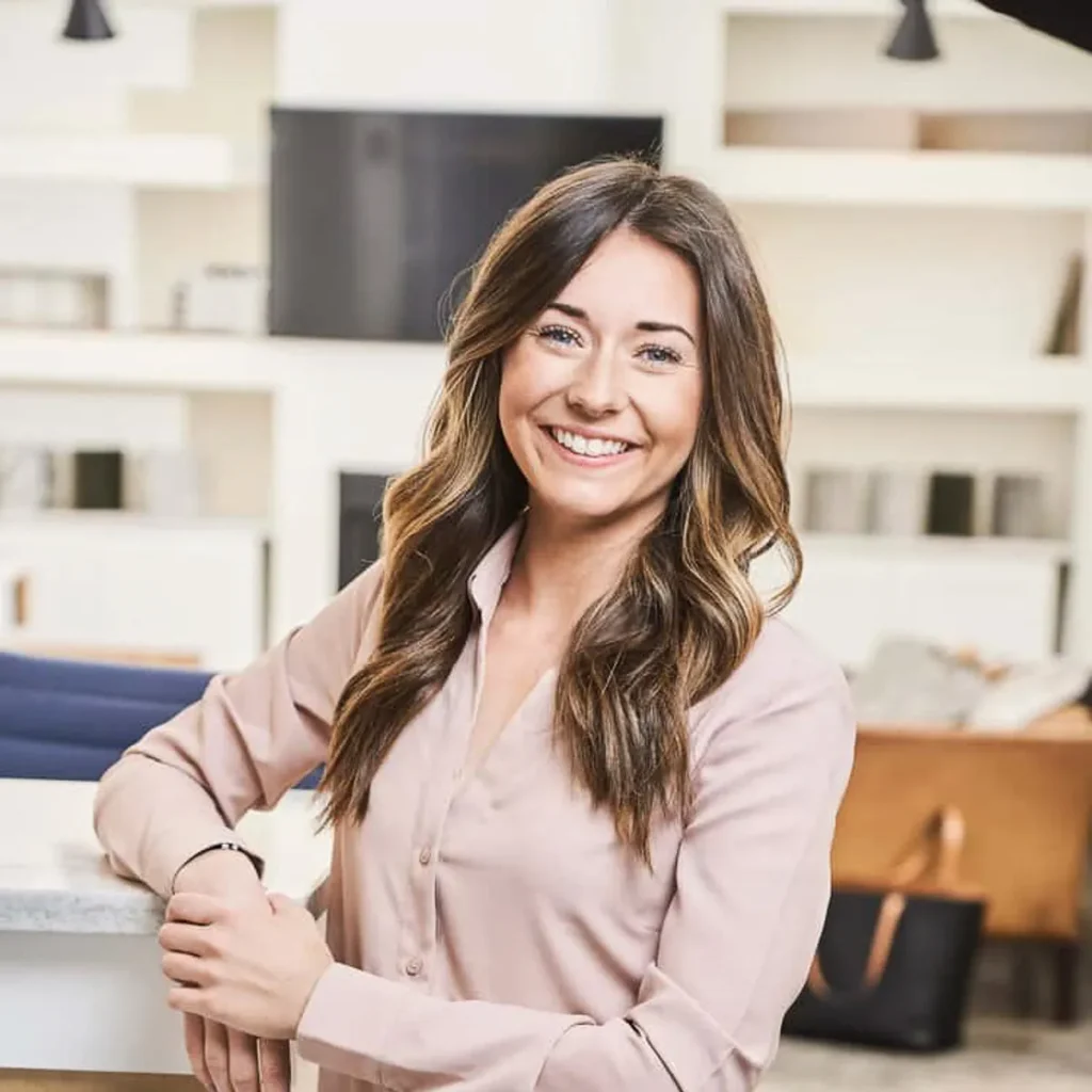 Jordan Stolt headshot